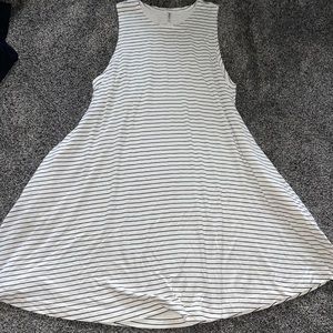 RVCA Knee length dress